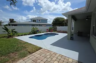 36812 Queen Bee Ln, Grand Island, FL 32735 - Photo 10