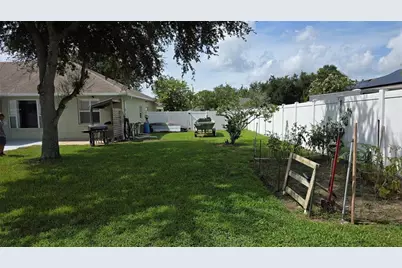 36812 Queen Bee Lane, Grand Island, FL 32735 - Photo 12