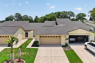 2214 Cypress Cove Dr, Tavares, FL 32778 - Photo 4