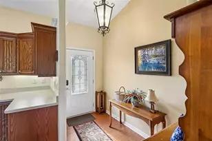 81 Fairway Cir, Umatilla, FL 32784 - Photo 8