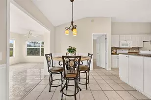 1719 Carrera Dr, The Villages, FL 32159 - Photo 10