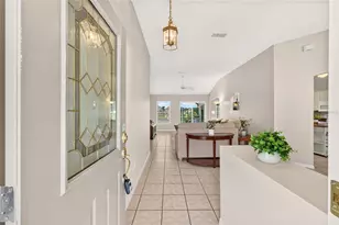 1719 Carrera Dr, The Villages, FL 32159 - Photo 4