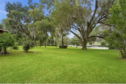 38700 Lakeview Drive, Lady Lake, FL 32159 - Photo 10