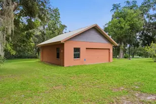 38700 Lakeview Dr, Lady Lake, FL 32159 - Photo 4