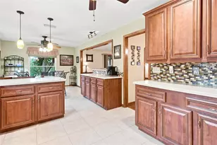 38700 Lakeview Dr, Lady Lake, FL 32159 - Photo 30