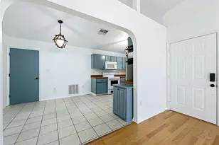 25121 Algonquin Ave, Sorrento, FL 32776 - Photo 12