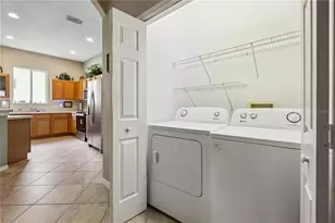 24403 Amberleaf Ct, Leesburg, FL 34748 - Photo 16