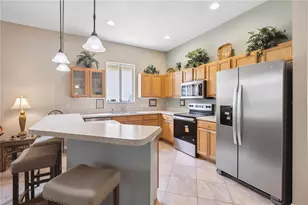 24403 Amberleaf Ct, Leesburg, FL 34748 - Photo 8