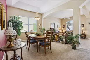24403 Amberleaf Ct, Leesburg, FL 34748 - Photo 4