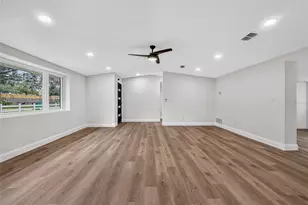 3629 S Crystal Lake Dr, Orlando, FL 32806 - Photo 8