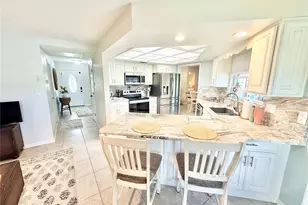 305 W Delaware St, Tavares, FL 32778 - Photo 22