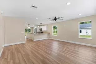 533 E Anderson Ave, Bushnell, FL 33513 - Photo 2