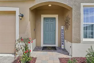 34046 Alameda Dr, Sorrento, FL 32776 - Photo 2