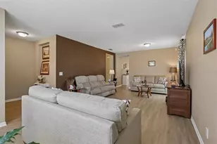 34046 Alameda Dr, Sorrento, FL 32776 - Photo 4