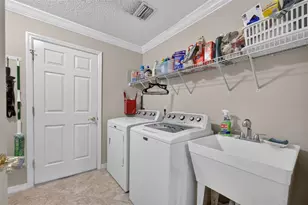 17246 SE 85th Willowick Cir, The Villages, FL 32162 - Photo 34