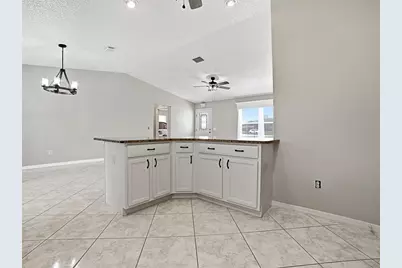 1611 Alhambra Way, The Villages, FL 32162 - Photo 10