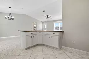 1611 Alhambra Way, The Villages, FL 32162 - Photo 10