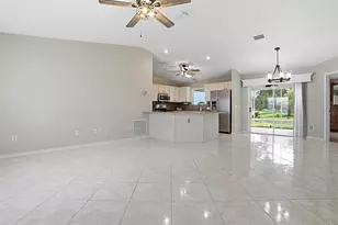 1611 Alhambra Way, The Villages, FL 32162 - Photo 6