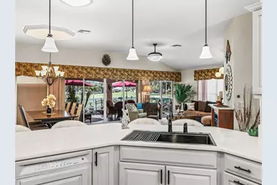 17116 SE 79th McLawren Terrace, The Villages, FL 32162 - Photo 4