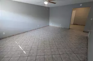 910 S Center St, Eustis, FL 32726 - Photo 10
