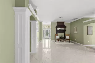 1527 Golden Ridge Dr, The Villages, FL 32162 - Photo 6