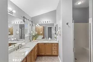1527 Golden Ridge Dr, The Villages, FL 32162 - Photo 20