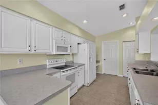 642 Timbercrest Dr, Leesburg, FL 34748 - Photo 16