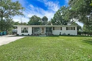 114 Park Ave, Fruitland Park, FL 34731 - Photo 1