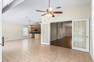 823 San Salvador Dr, The Villages, FL 32159 - Photo 8