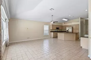 823 San Salvador Dr, The Villages, FL 32159 - Photo 10