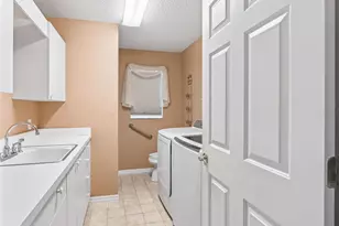 823 San Salvador Dr, The Villages, FL 32159 - Photo 26