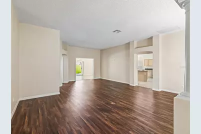 823 San Salvador Drive, The Villages, FL 32159 - Photo 4