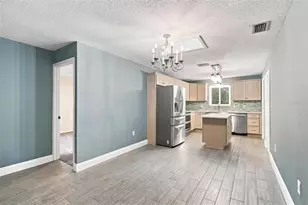 5118 Magnolia Terrace, Fruitland Park, FL 34731 - Photo 10