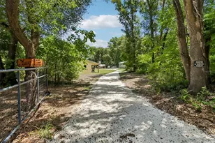 16161 SE 137th Ct, Weirsdale, FL 32195 - Photo 2