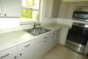 106 Willard Ave, Fruitland Park, FL 34731 - Photo 12