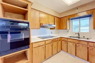 13225 Country Club Dr, Tavares, FL 32778 - Photo 18