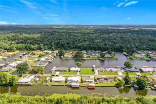 13225 Country Club Dr, Tavares, FL 32778 - Photo 6