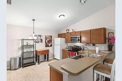 2029 Fairview Lane, The Villages, FL 32162 - Photo 6