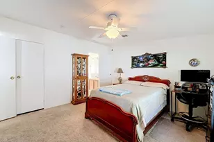 1660 Elkhart Cir, Tavares, FL 32778 - Photo 16