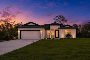 551 Dowling Cir, Lady Lake, FL 32159 - Photo 2