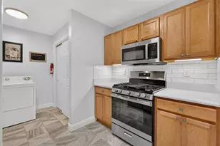 356 Katherine Pl, The Villages, FL 32162 - Photo 8