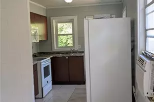 738 E Minneola Ave, Clermont, FL 34711 - Photo 10
