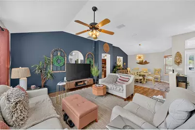 313 Gonzales Place, Lady Lake, FL 32159 - Photo 8