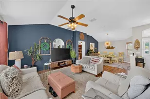 313 Gonzales Pl, Lady Lake, FL 32159 - Photo 6