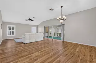 17101 SE 94th Berrien Ct, The Villages, FL 32162 - Photo 8