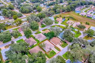 17101 SE 94th Berrien Ct, The Villages, FL 32162 - Photo 32