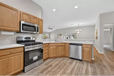17101 SE 94th Berrien Court, The Villages, FL 32162 - Photo 12