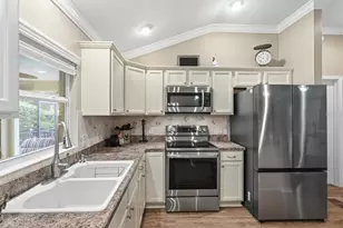 3335 Dalkeith Terrace, The Villages, FL 32163 - Photo 18
