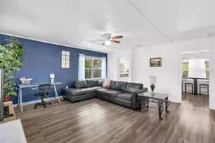 706 N Old Wire Rd, Wildwood, FL 34785 - Photo 4