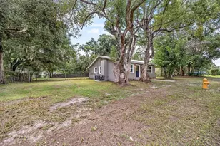 706 N Old Wire Rd, Wildwood, FL 34785 - Photo 2
